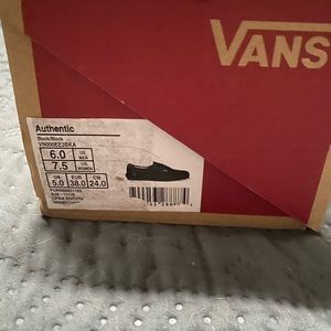Vans Black “Authentic”—NEW